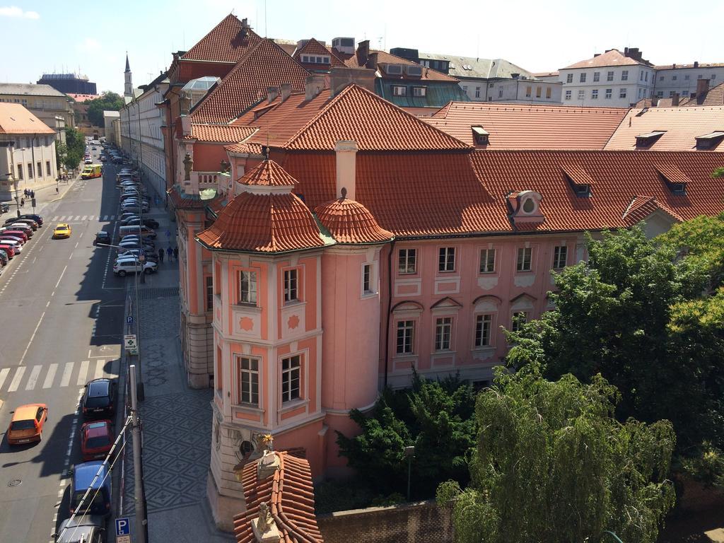 Charles Square Hostel Prag Exteriör bild