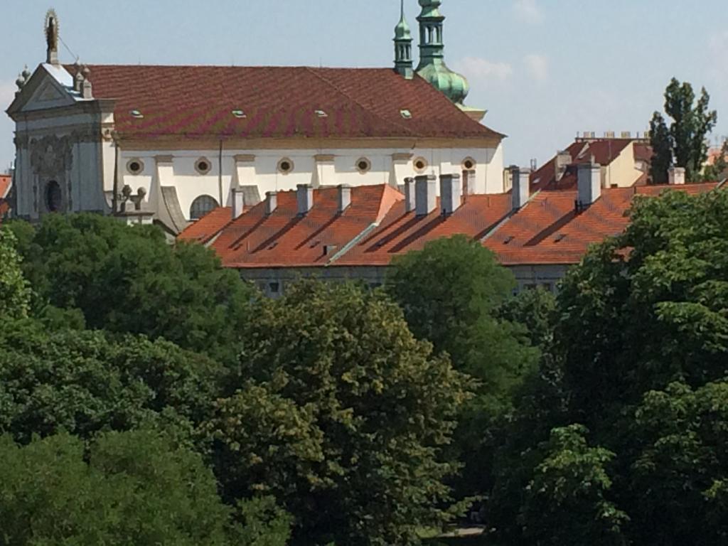 Charles Square Hostel Prag Exteriör bild